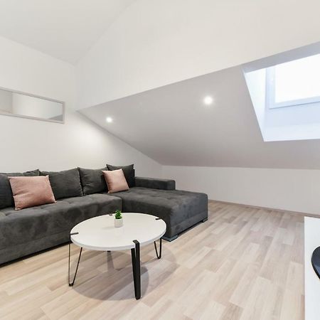 Grey Apartment Old Town ザダル エクステリア 写真