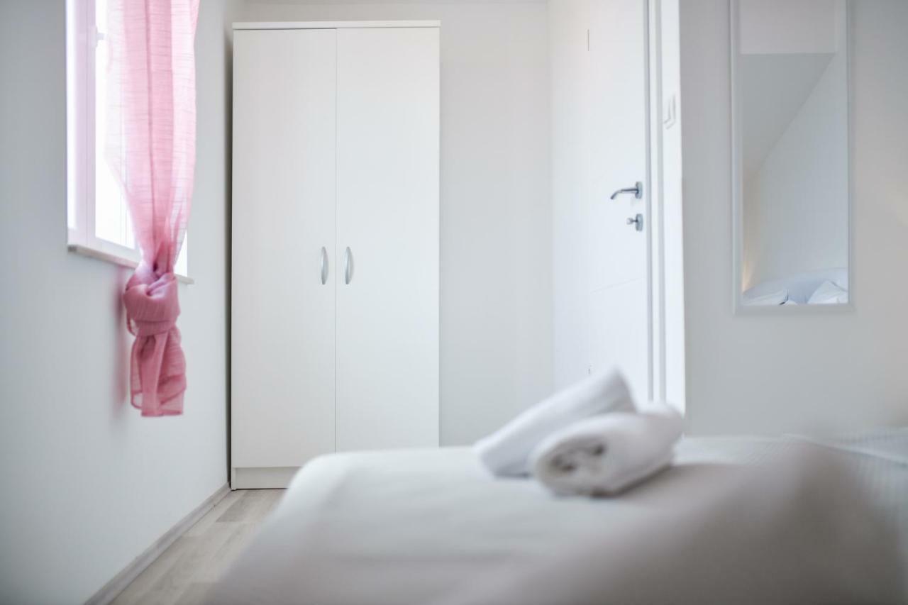 Grey Apartment Old Town ザダル エクステリア 写真