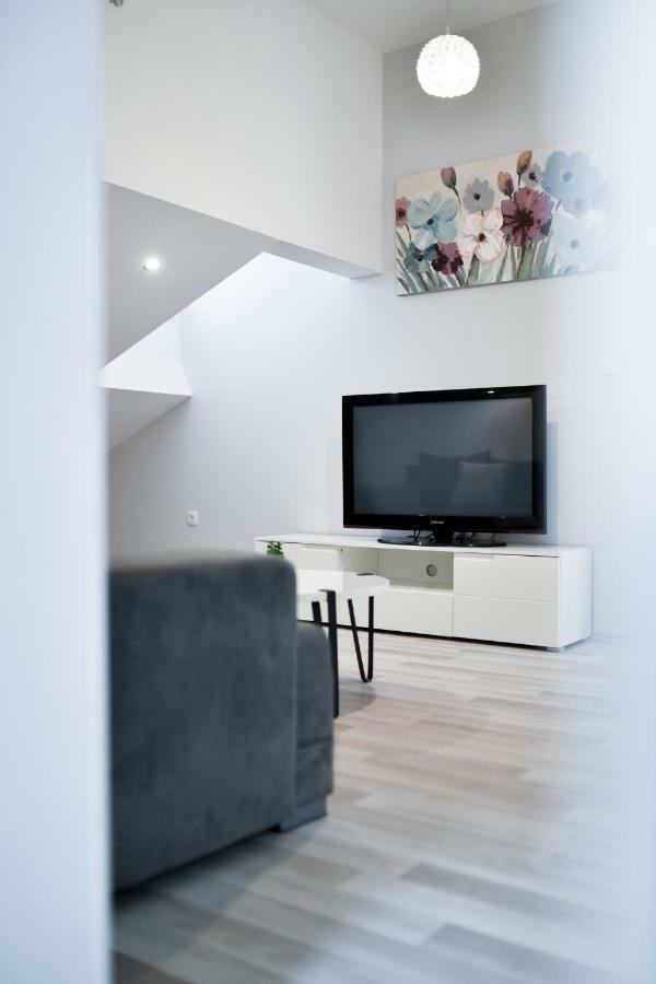 Grey Apartment Old Town ザダル エクステリア 写真