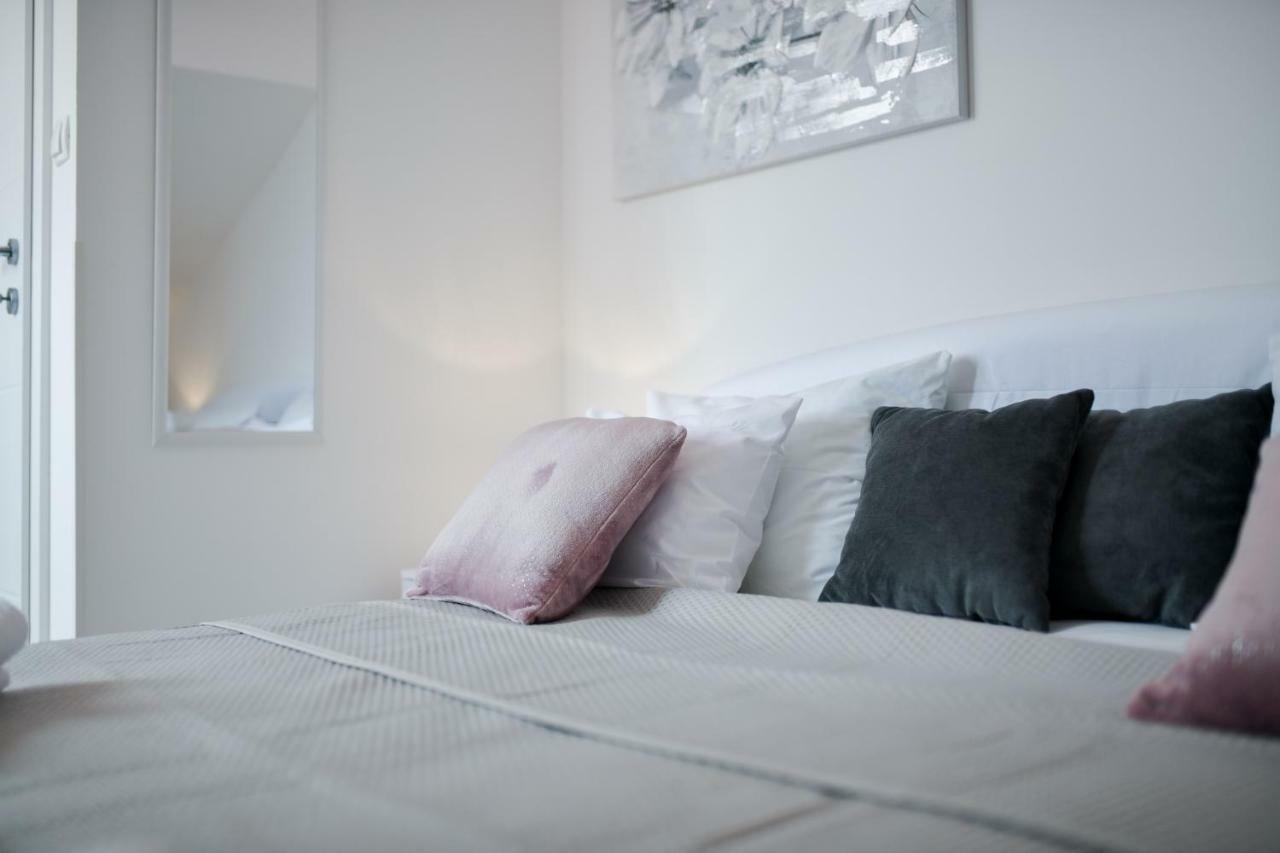 Grey Apartment Old Town ザダル エクステリア 写真
