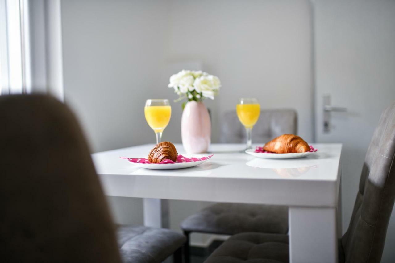 Grey Apartment Old Town ザダル エクステリア 写真