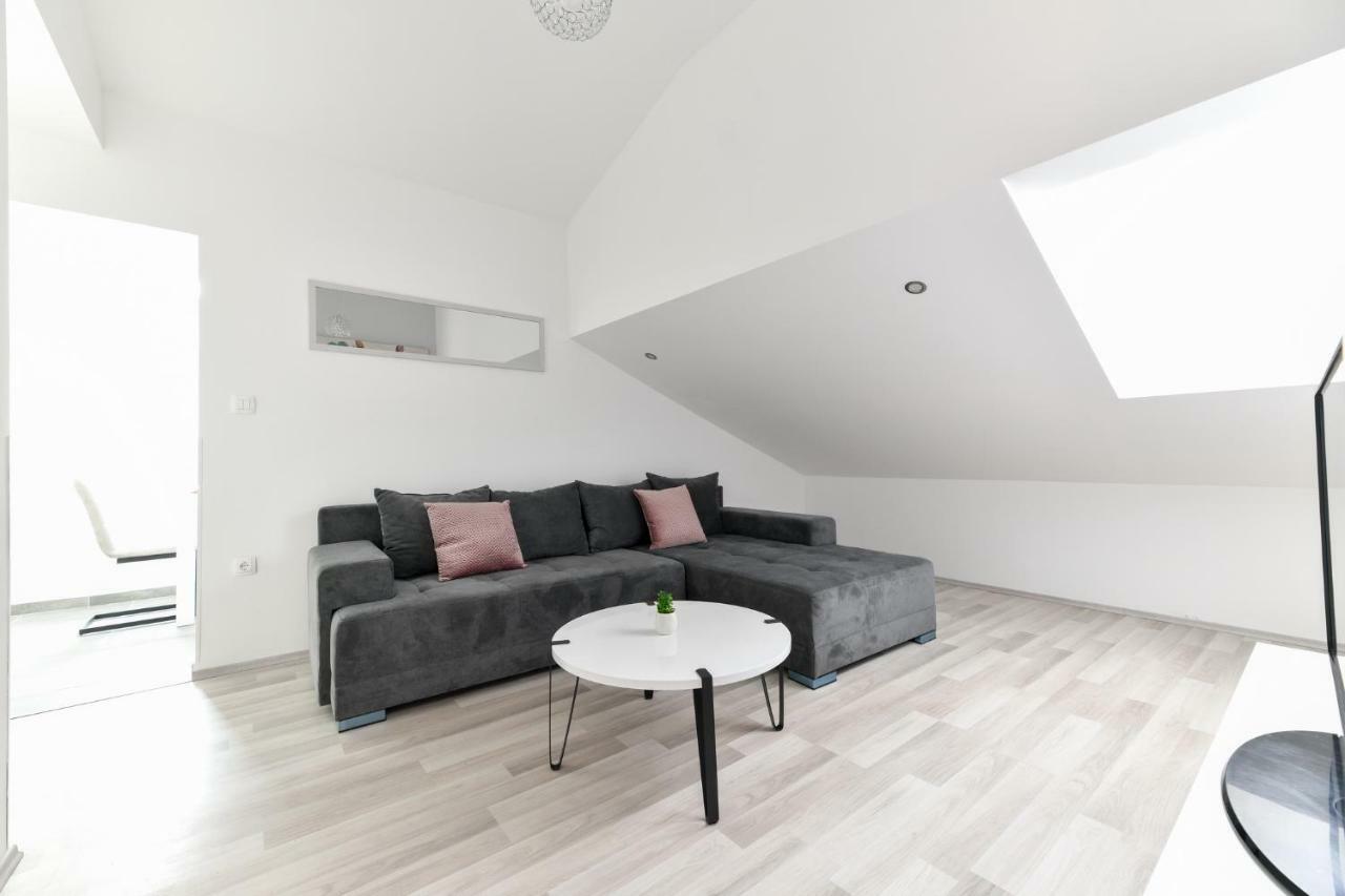 Grey Apartment Old Town ザダル エクステリア 写真