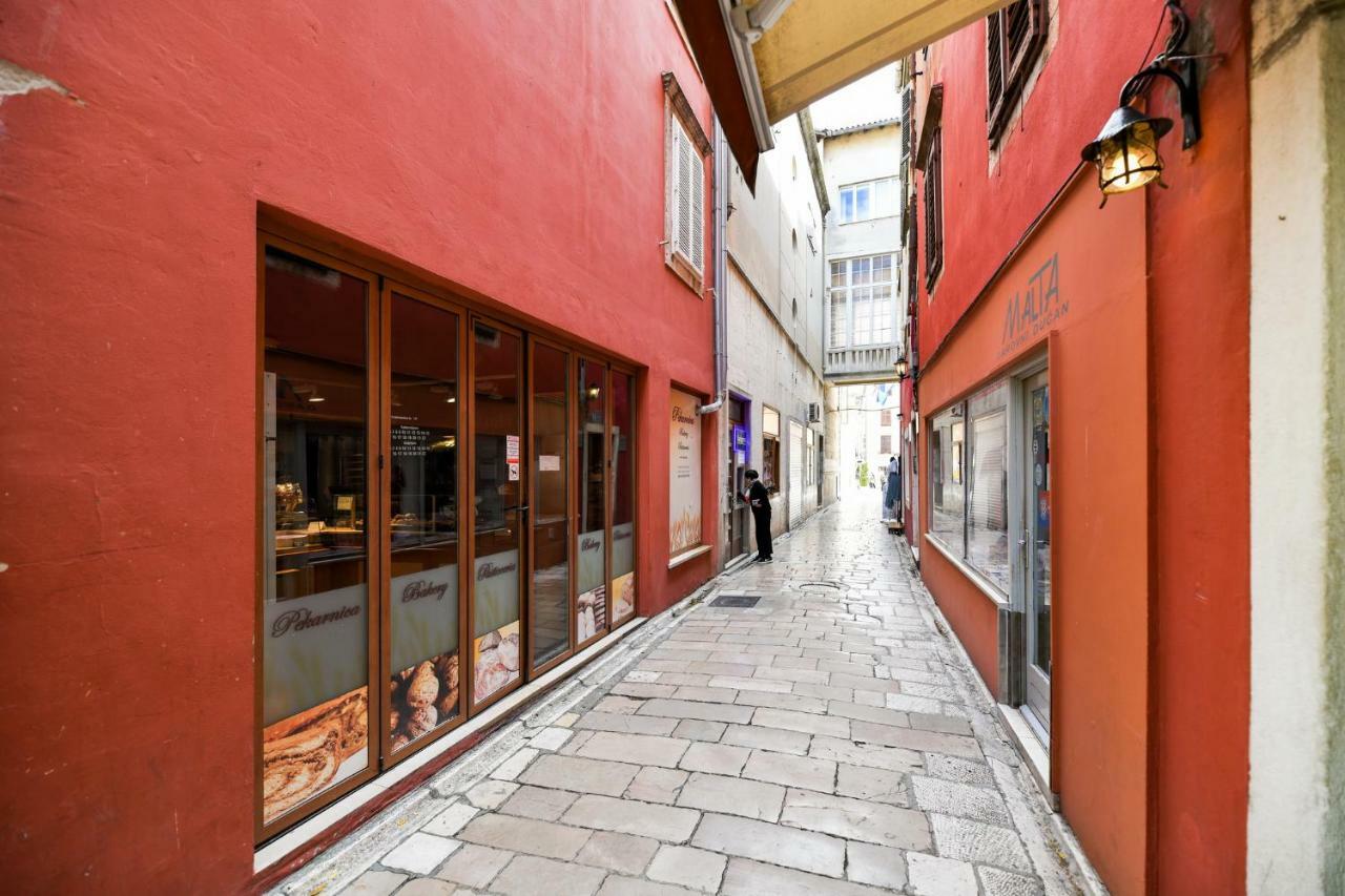Grey Apartment Old Town ザダル エクステリア 写真